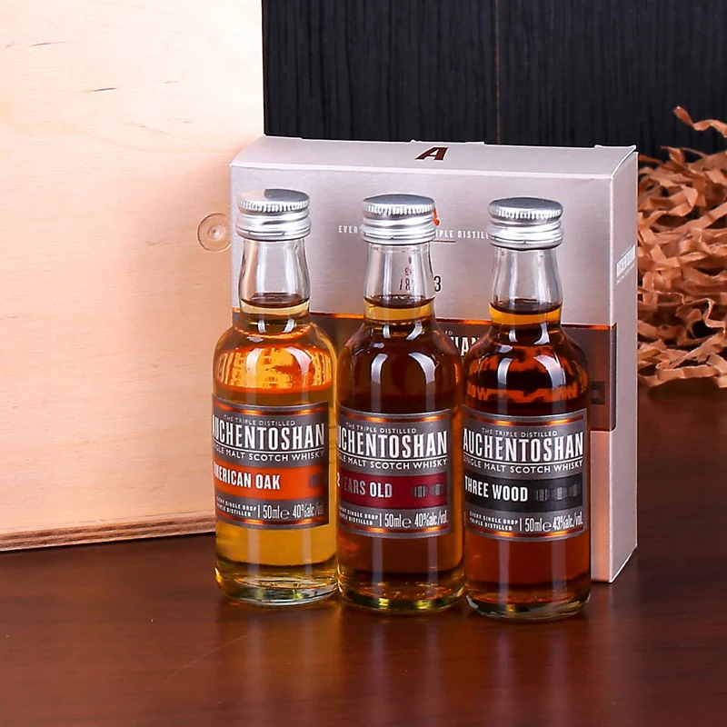 Auchentoshan Whisky Geschenkset mit 2 Gläsern und 3 Whiskys