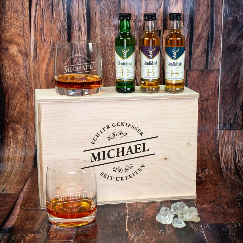 Whisky Geschenkset mit 2 Gläsern, 3 Flaschen Glenfiddich Whiskey & Geschenkbox aus Holz