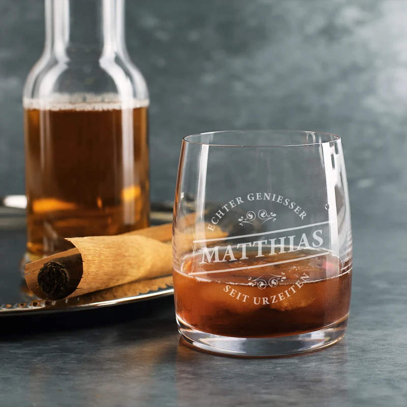 Whisky Geschenkset mit 2 Gläsern, 3 Flaschen Glenfiddich Whiskey & Geschenkbox aus Holz