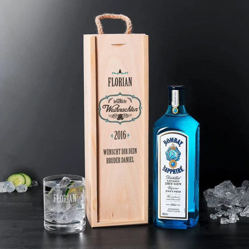 Weihnachtliches Gin Geschenkset mit personalisierter Holzbox und Glas