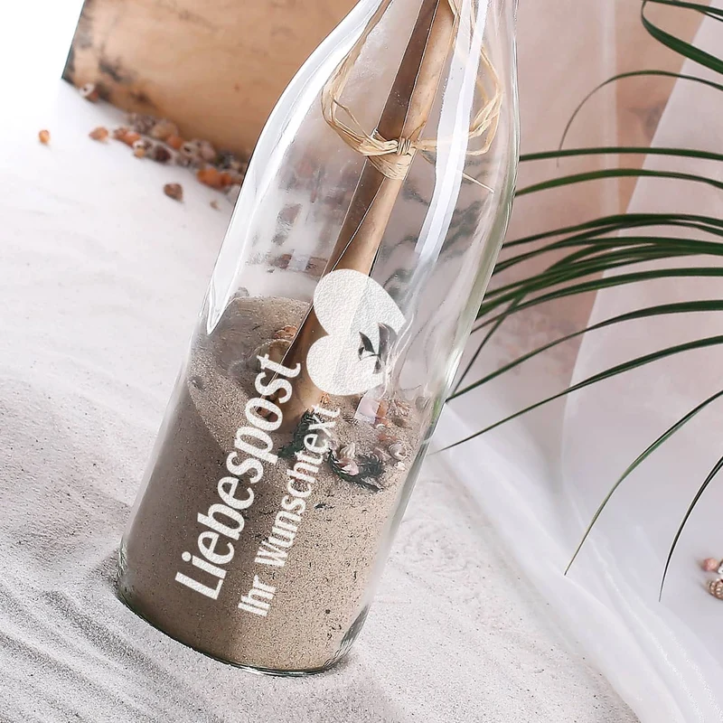 Liebespost in gravierter Flasche mit Füllung