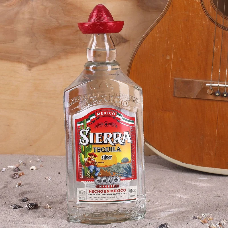 Tequila Geschenk-Set mit 4 gravierten Tequila-Shots in bedruckter Holzkiste mit Tequila Flasche